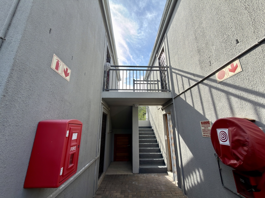 2 Bedroom Property for Sale in Parklands Western Cape